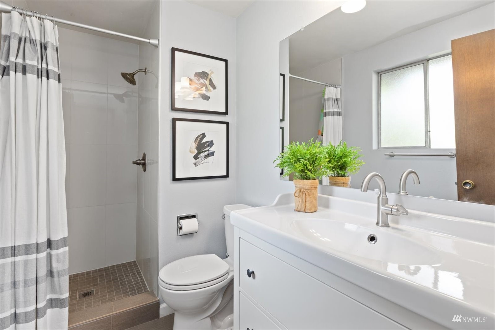 728 13th Way Southwest Edmonds, WA 98020 - Photo 14 of 36 Gallery Image 14