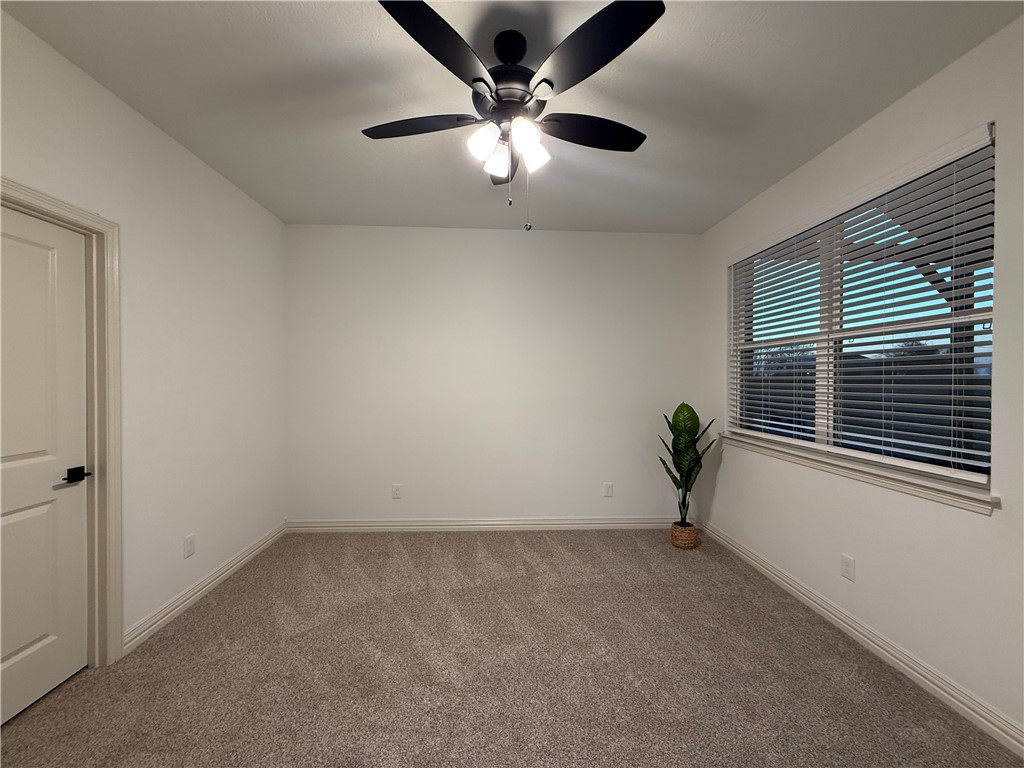 3201 Hunters Crossing Bryan, TX 77808 - Photo 20 of 24