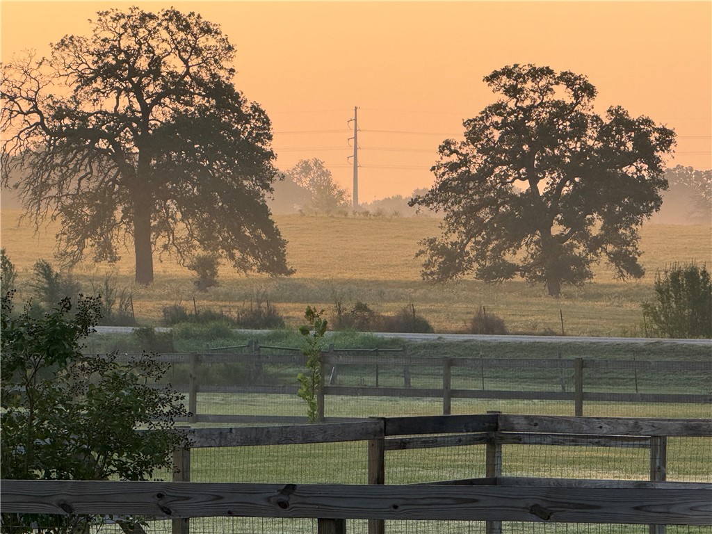 3201 Hunters Crossing Bryan, TX 77808 - Photo 2 of 24