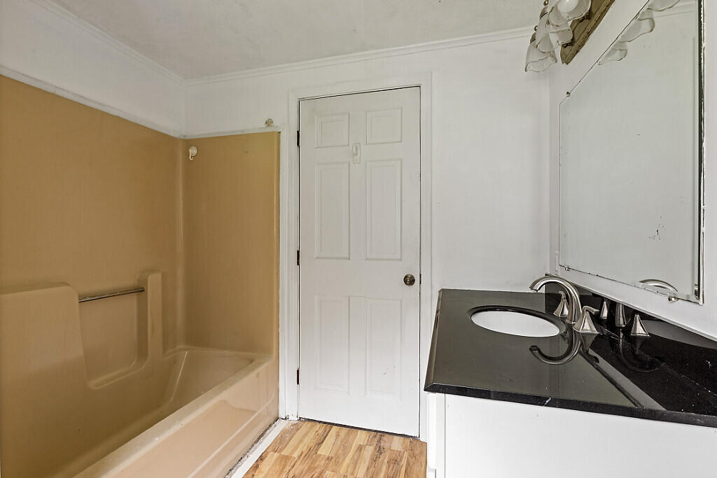 812 Old Stage Road Woolwich, ME 04579 - Photo 19 of 22 22_BP5A0561_DxO_mls