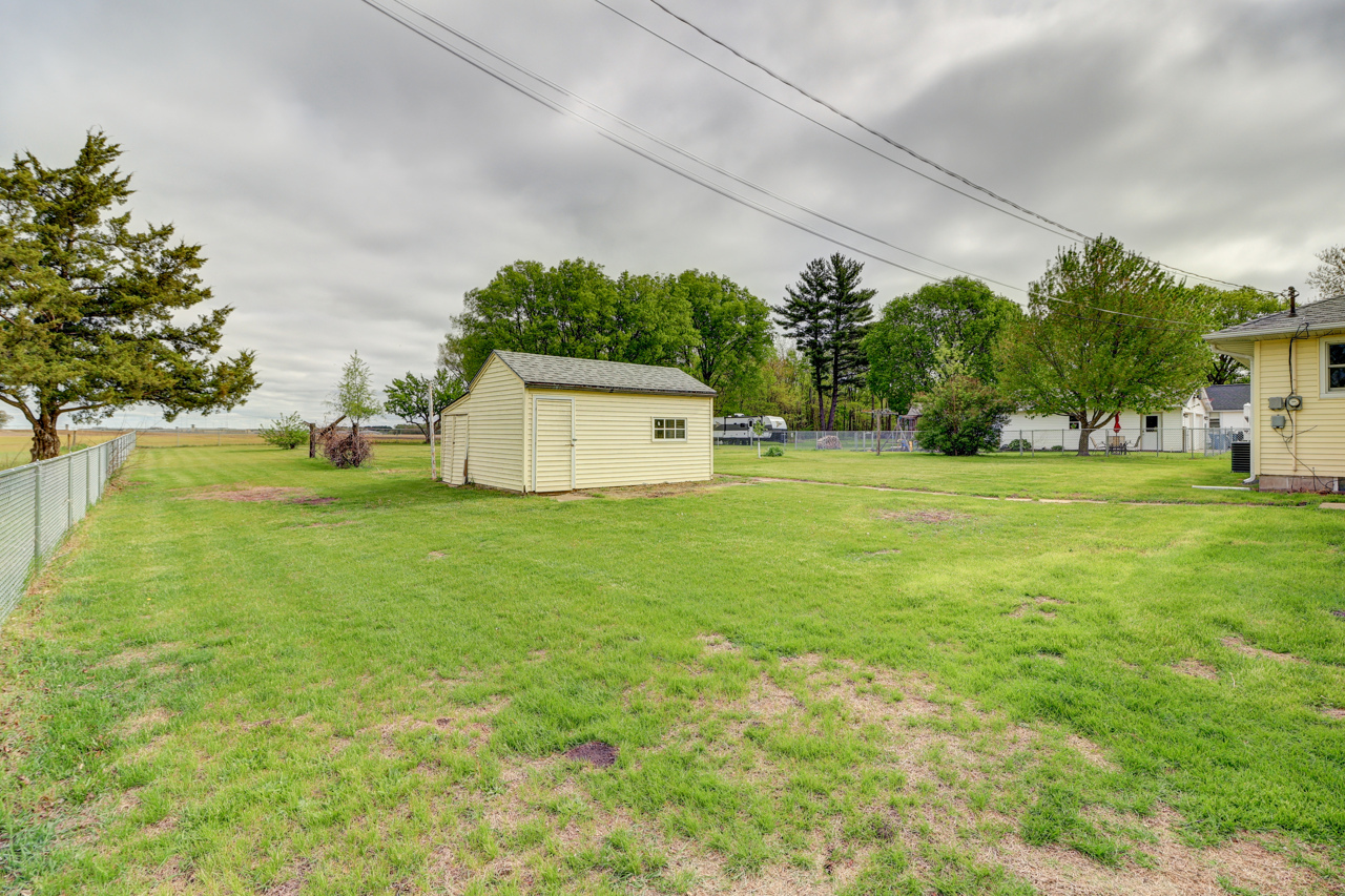 1134 West Main Street Thomson, IL 61285 - Photo 17 of 26
