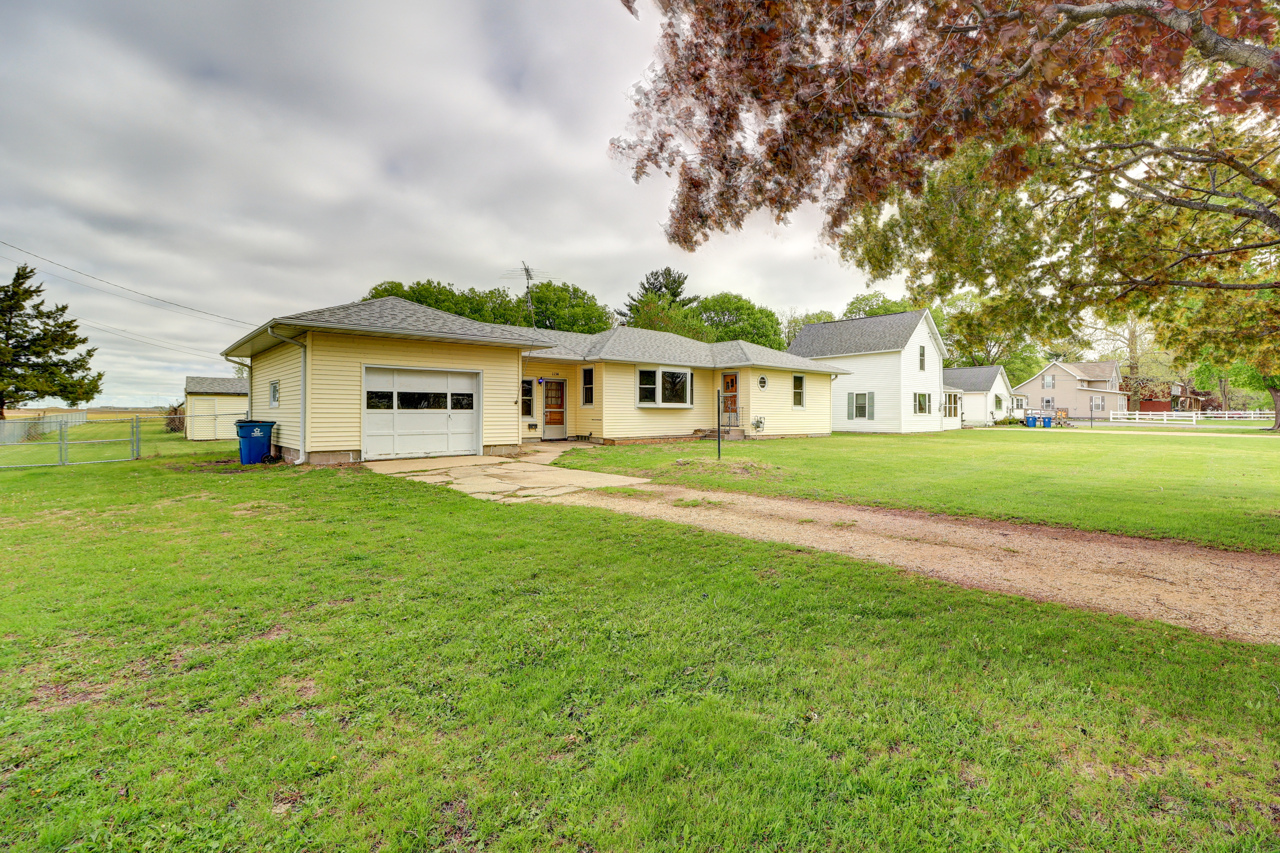 1134 West Main Street Thomson, IL 61285 - Photo 18 of 26
