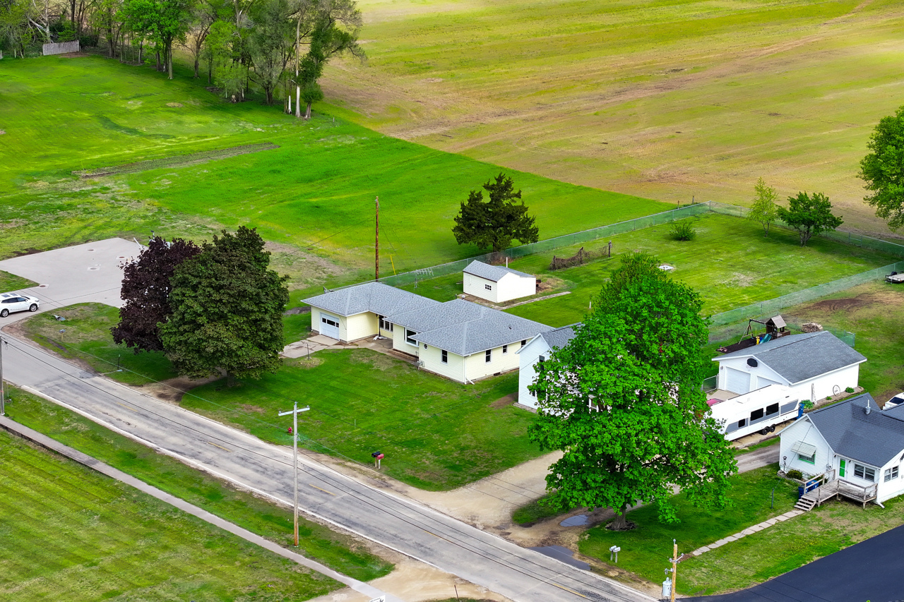 1134 West Main Street Thomson, IL 61285 - Photo 21 of 26