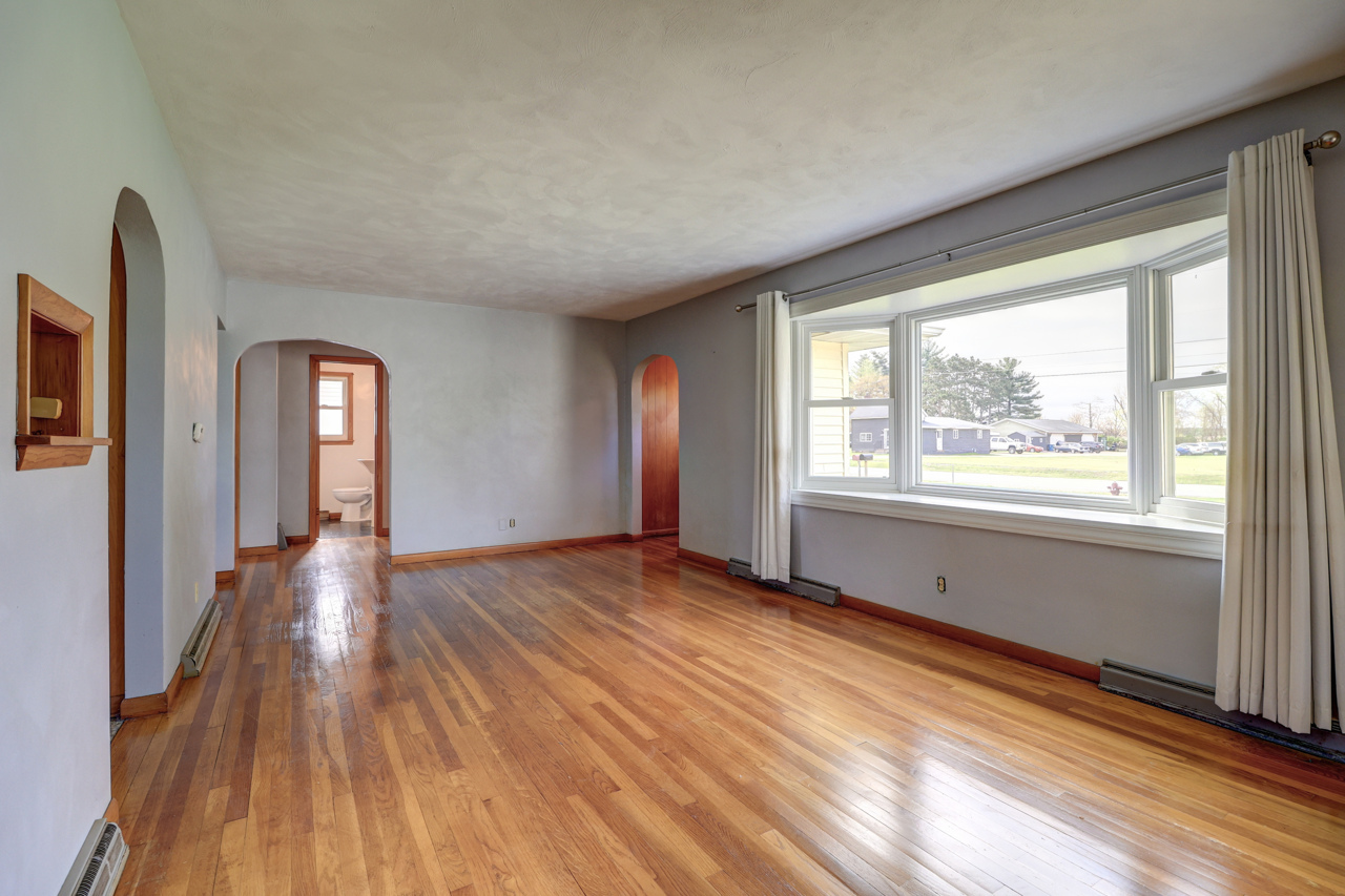 1134 West Main Street Thomson, IL 61285 - Photo 3 of 26