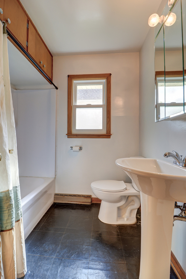 1134 West Main Street Thomson, IL 61285 - Photo 9 of 26