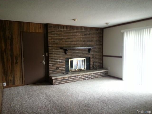 4257 Chicago Road Warren, MI 48092 - Photo 20 of 25 Living Room 2.jpg