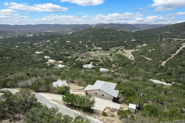 $549,999 | 523 Cat Claw Mountain Road, Concan, TX 78838
