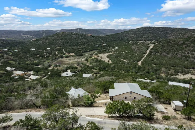 $549,999 | 523 Cat Claw Mountain Road, Concan, TX 78838