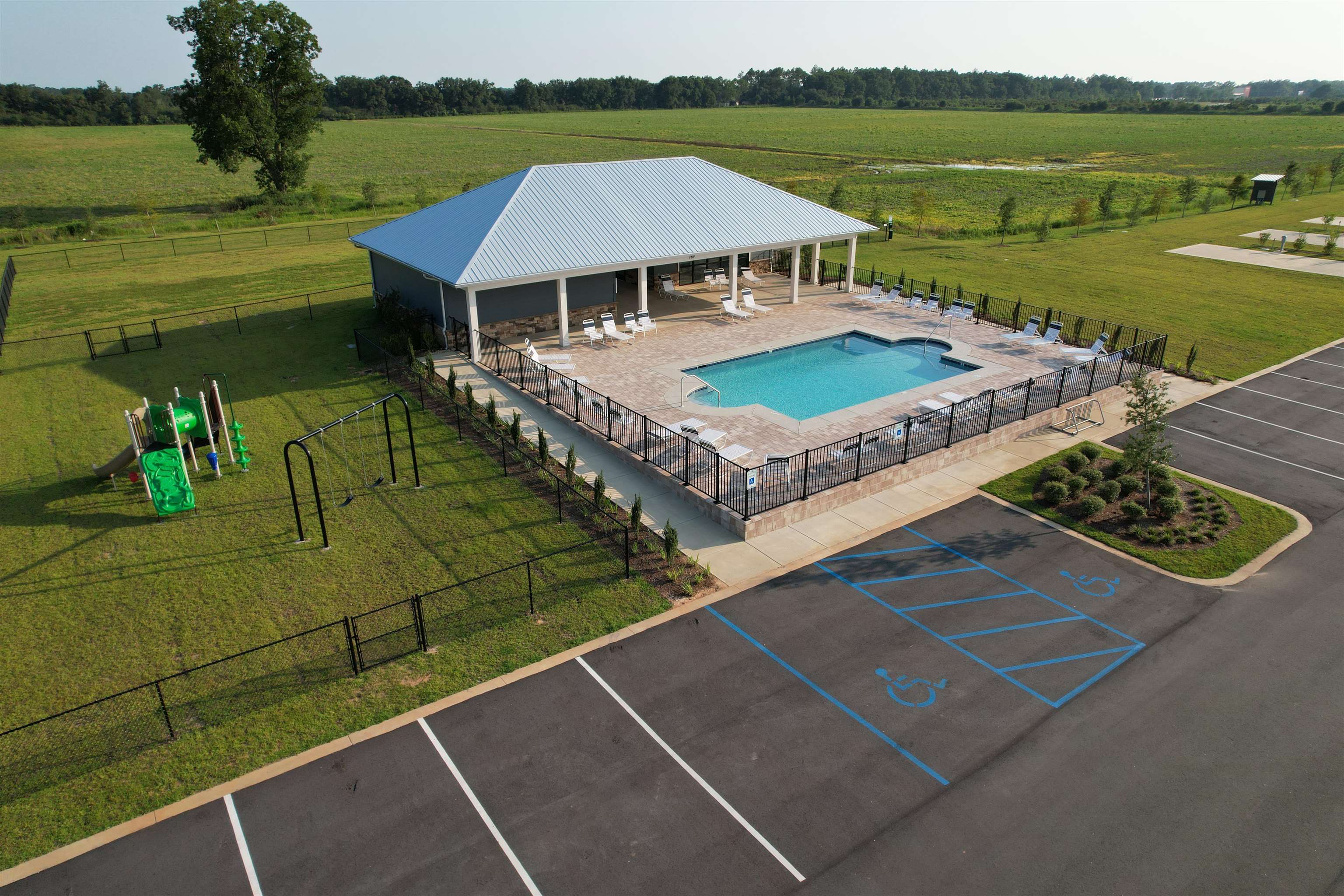 809 Vacation Circle Foley, AL 36535 - Photo 8 of 17