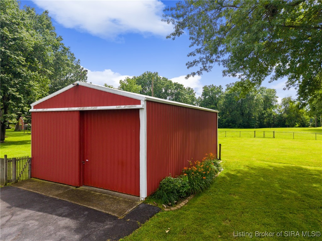 1407 Slate Run Road New Albany, IN 47150 - Photo 16 of 73 Gallery Image 16