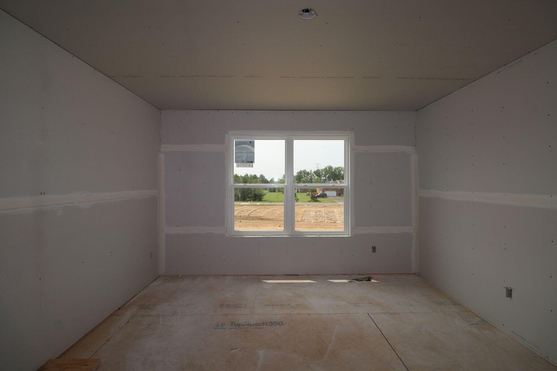 3296 Logsdon Loop Delaware, OH 43015 - Photo 6 of 17 Interior
