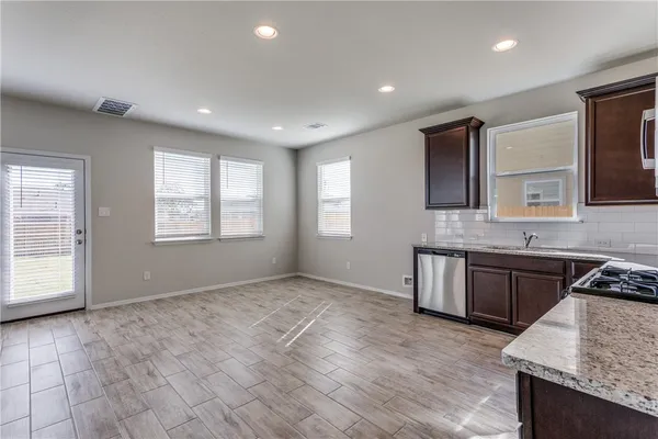 $1,895 | 131 Trailside Lane, Bastrop, TX 78602