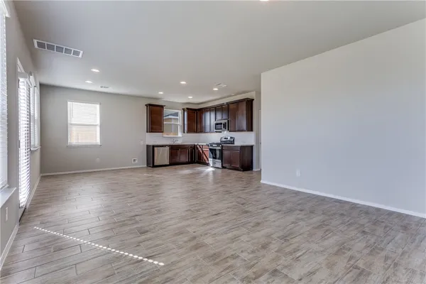 $1,895 | 131 Trailside Lane, Bastrop, TX 78602