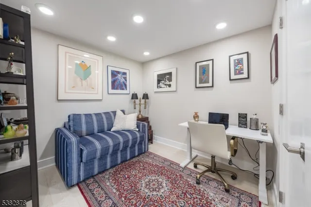 $595,000 | 2 Claridge Drive, Unit 8AE, Verona, NJ 07044