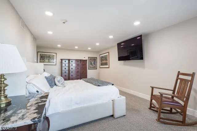 $595,000 | 2 Claridge Drive, Unit 8AE, Verona, NJ 07044