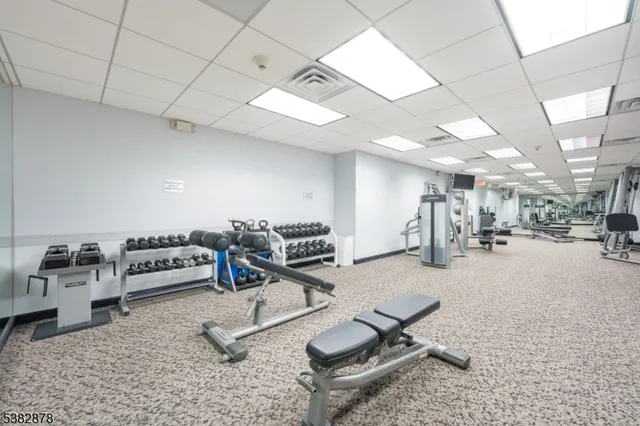 $595,000 | 2 Claridge Drive, Unit 8AE, Verona, NJ 07044