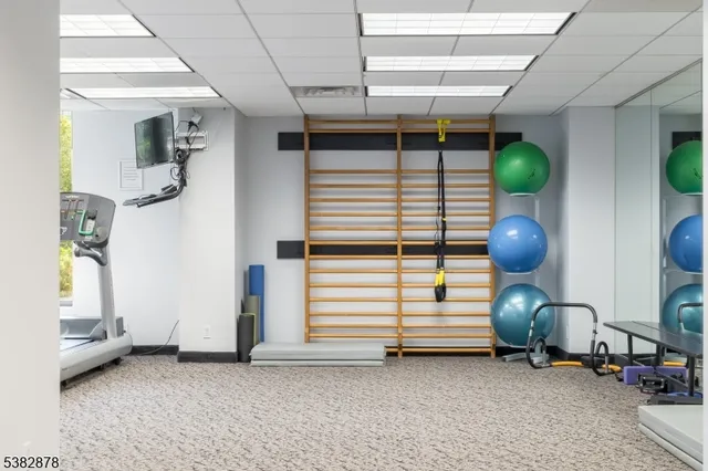 $595,000 | 2 Claridge Drive, Unit 8AE, Verona, NJ 07044