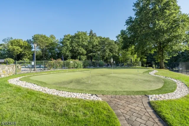 $595,000 | 2 Claridge Drive, Unit 8AE, Verona, NJ 07044