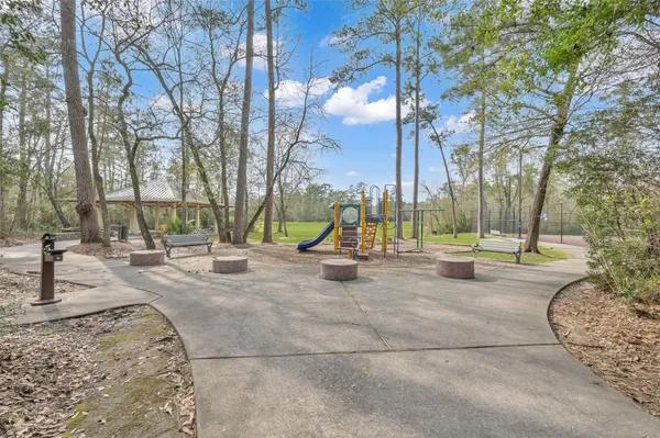$465,000 | 22 Almond Branch Place, The Woodlands, TX 77382