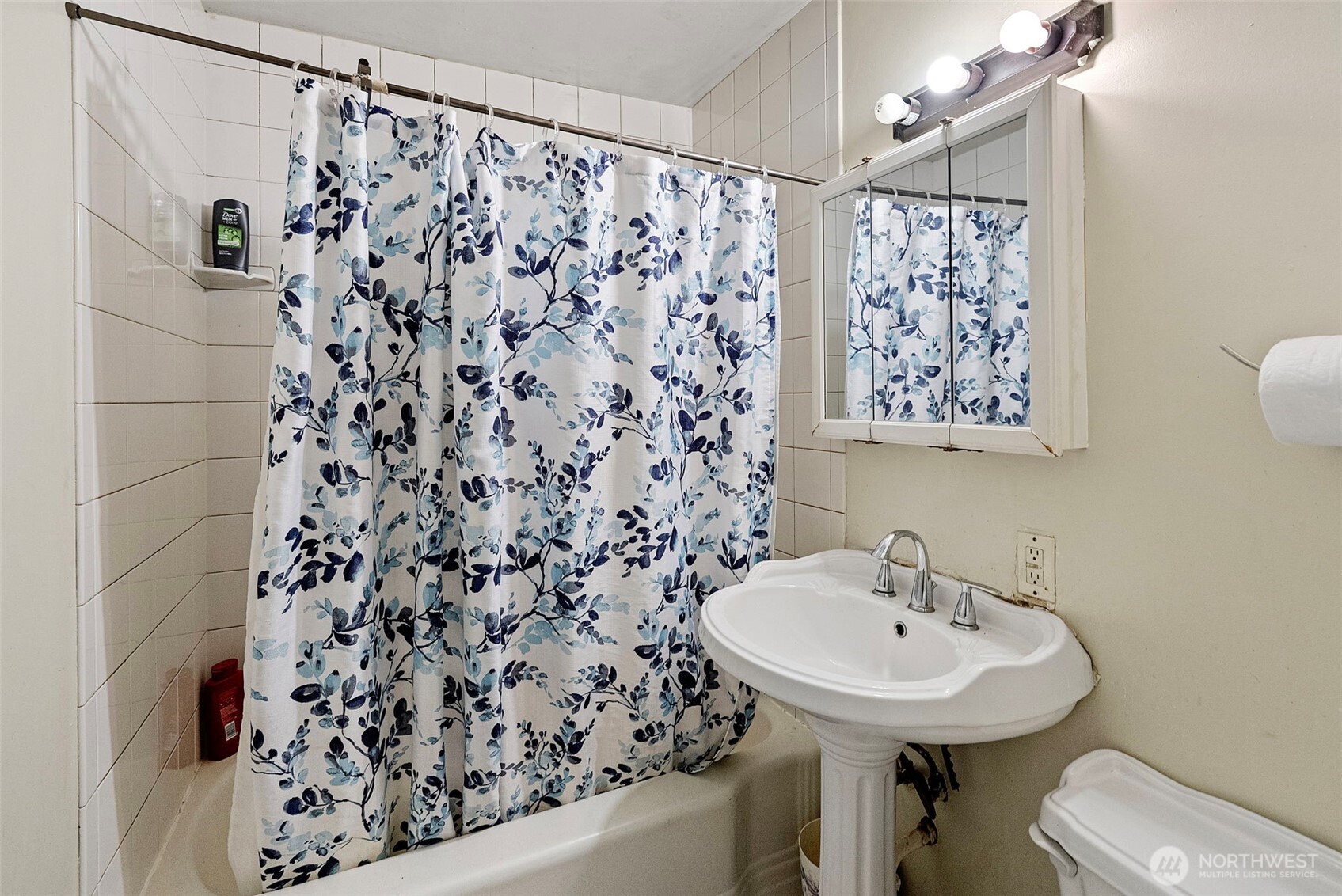 1911 Sheridan Road Bremerton, WA 98310 - Photo 12 of 19 Gallery Image 12