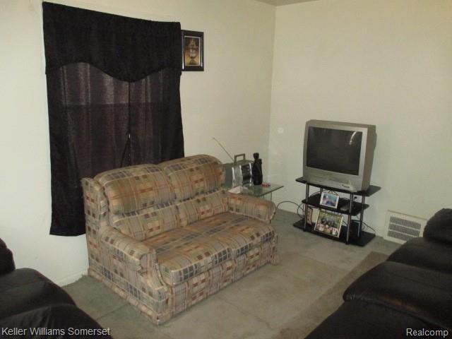 15145 Evergreen Road Detroit, MI 48223 - Photo 11 of 41