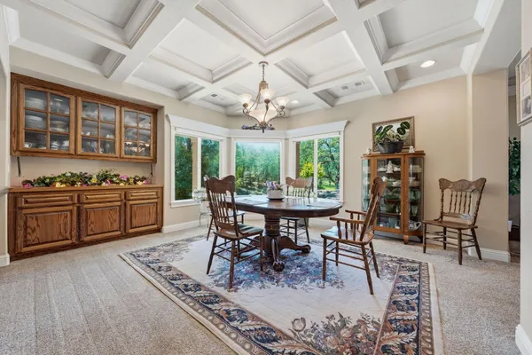 $789,900 | 19677 San Vincente Drive, Redding, CA 96003