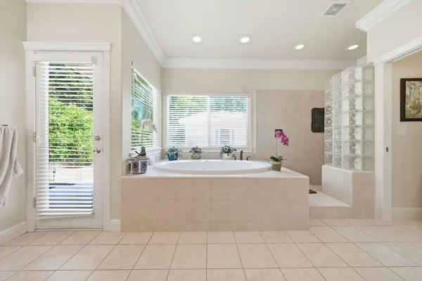 $789,900 | 19677 San Vincente Drive, Redding, CA 96003