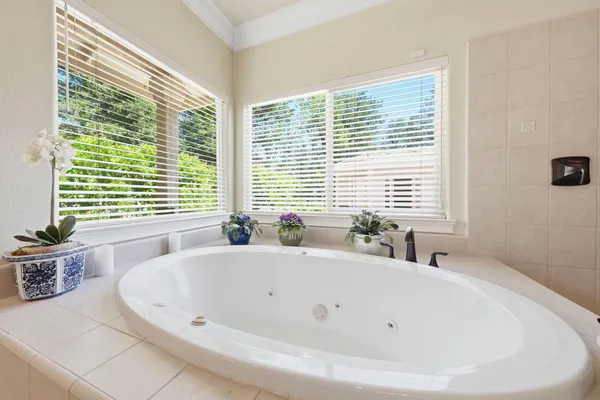 $789,900 | 19677 San Vincente Drive, Redding, CA 96003