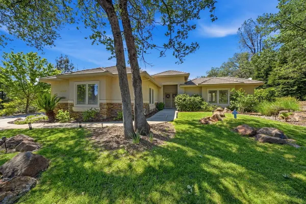 $789,900 | 19677 San Vincente Drive, Redding, CA 96003
