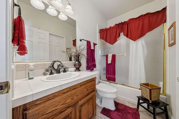 $789,900 | 19677 San Vincente Drive, Redding, CA 96003