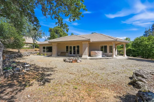 $789,900 | 19677 San Vincente Drive, Redding, CA 96003
