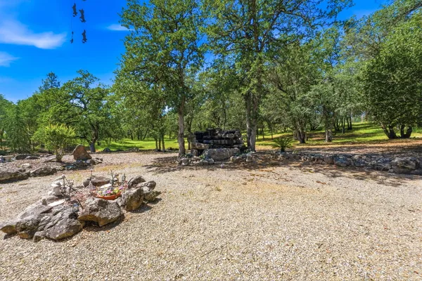 $789,900 | 19677 San Vincente Drive, Redding, CA 96003