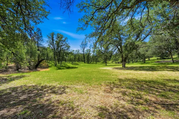 $789,900 | 19677 San Vincente Drive, Redding, CA 96003