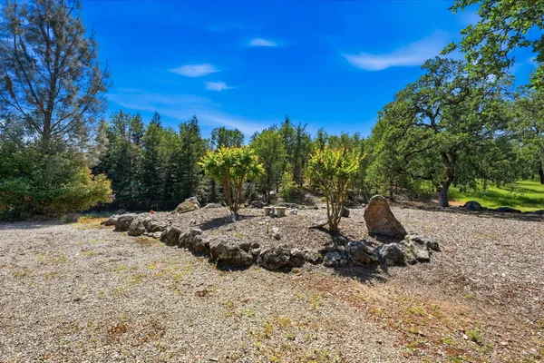 $789,900 | 19677 San Vincente Drive, Redding, CA 96003