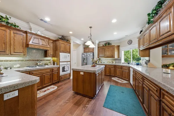 $789,900 | 19677 San Vincente Drive, Redding, CA 96003