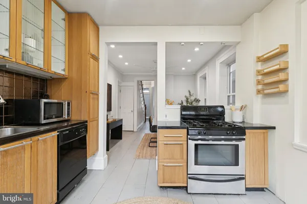 $4,500 | 1228 Catharine Street, Philadelphia, PA 19147