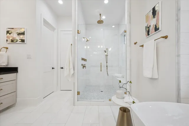 $1,890,000 | 1330 Richelieu Lane, Houston, TX 77018