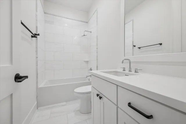 $1,890,000 | 1330 Richelieu Lane, Houston, TX 77018