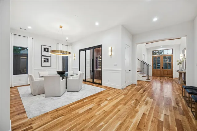 $1,890,000 | 1330 Richelieu Lane, Houston, TX 77018