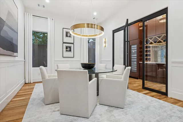 $1,890,000 | 1330 Richelieu Lane, Houston, TX 77018