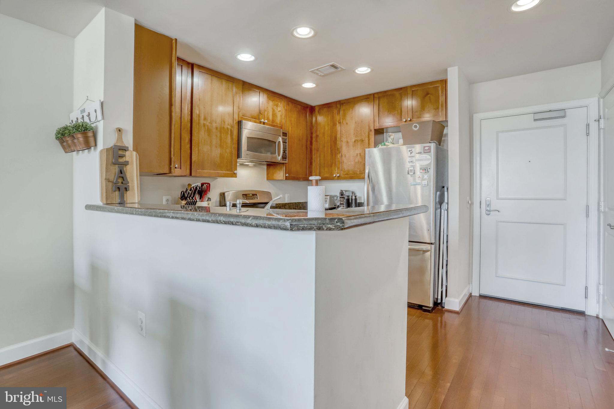 3650 South Glebe Road, Unit 650 Arlington, VA 22202 - Photo 14 of 45 Gallery Image 14