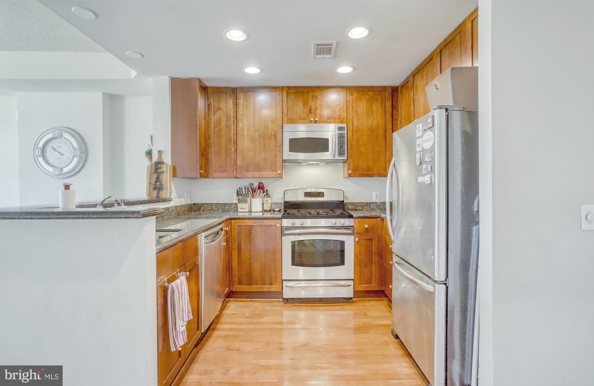3650 South Glebe Road, Unit 650 Arlington, VA 22202 - Photo 16 of 45 Gallery Image 16