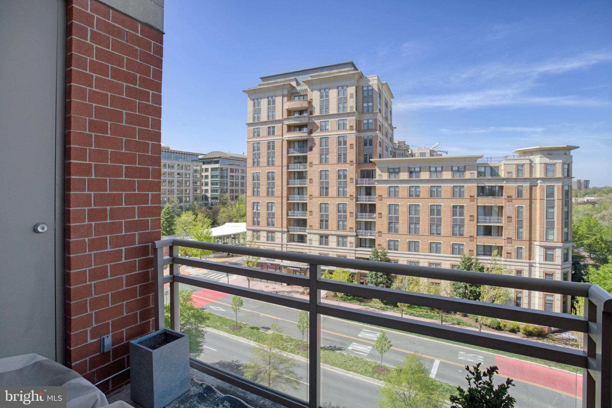 3650 South Glebe Road, Unit 650 Arlington, VA 22202 - Photo 17 of 45 Gallery Image 17