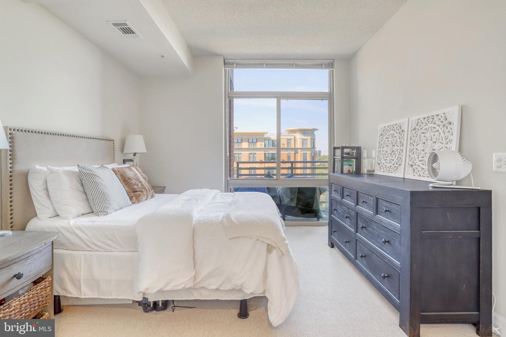 3650 South Glebe Road, Unit 650 Arlington, VA 22202 - Photo 22 of 45 Gallery Image 22