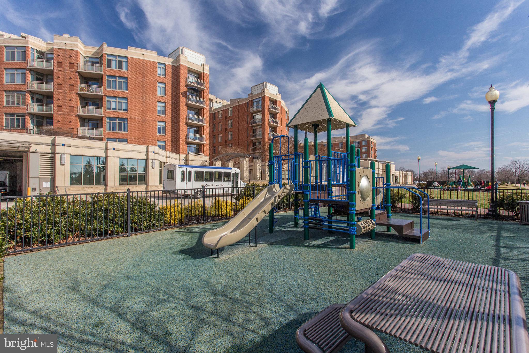 3650 South Glebe Road, Unit 650 Arlington, VA 22202 - Photo 35 of 45 Gallery Image 35