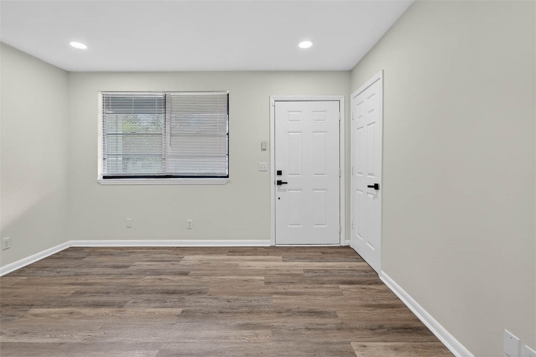 101 Saxon Street Brunswick, GA 31525 - Photo 4 of 23