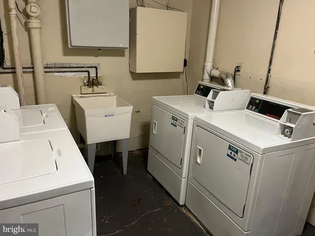 $2,000 | 5514 1st Street Northwest, Unit 103, Washington, DC 20011