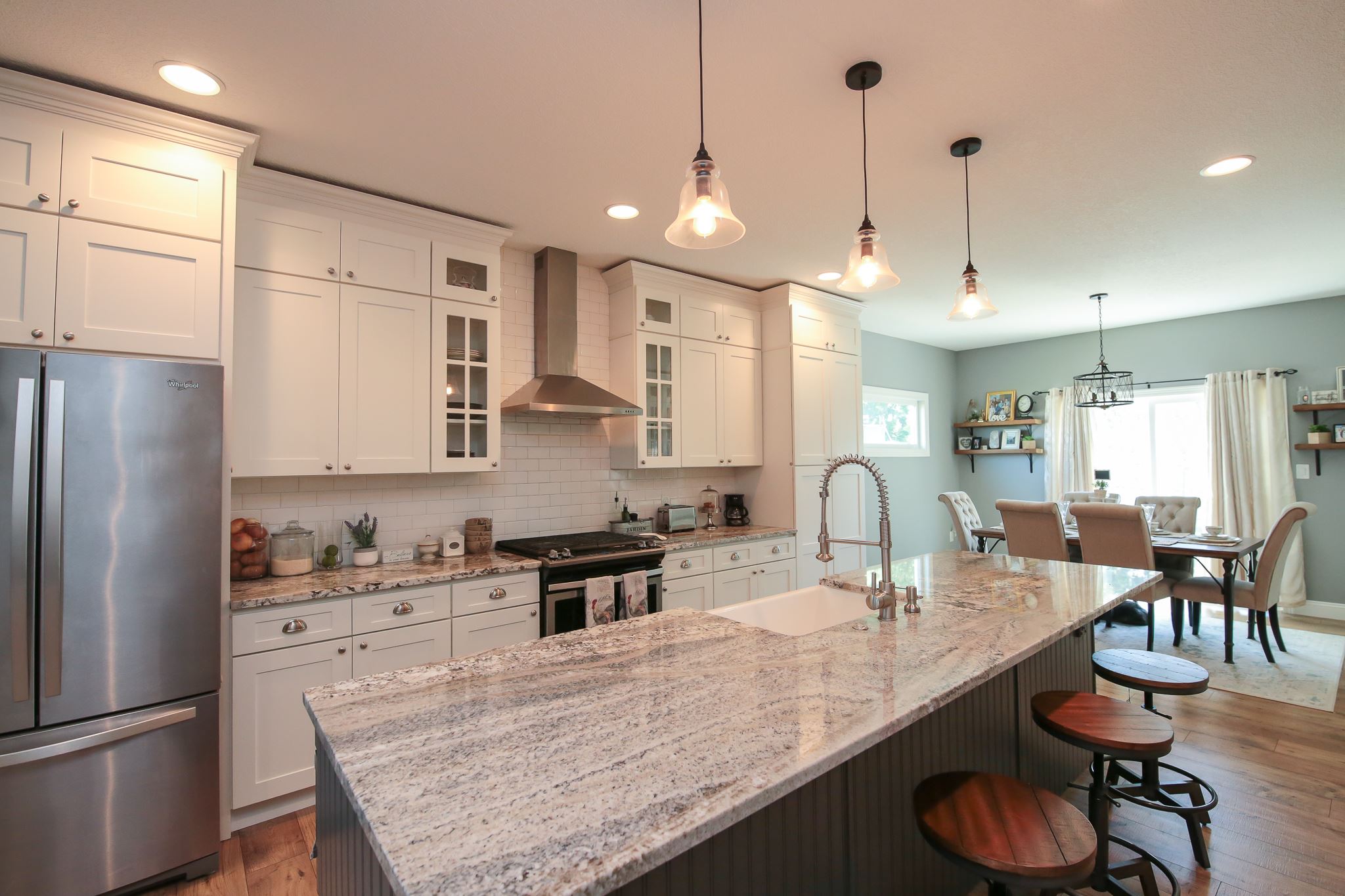 3417 Moencks Road Bettendorf, IA 52722 - Photo 6 of 40 Gallery Image 6