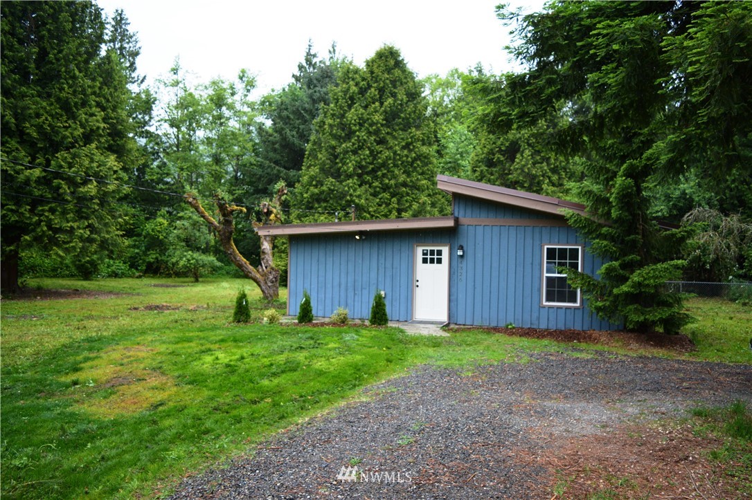 4326 Deming Road Deming, WA 98247 - Photo 17 of 25