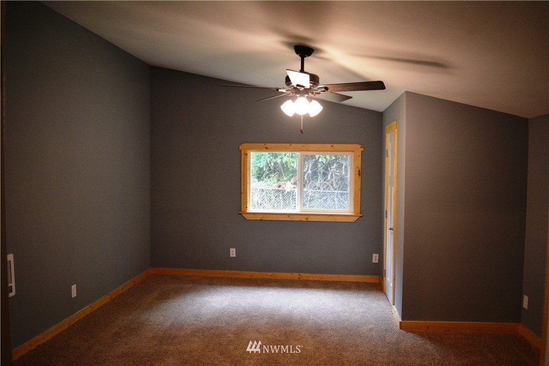 4326 Deming Road Deming, WA 98247 - Photo 19 of 25
